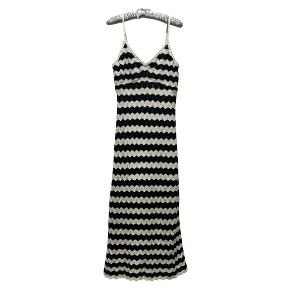 Hollister Navy and White Chevron Stripe Crochet Knit Maxi Tank Dress‎ Size Large - Picture 3 of 9